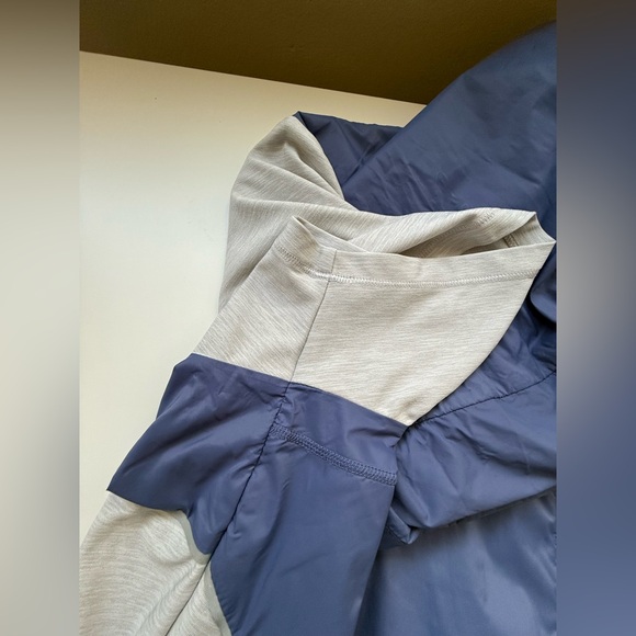 Annika Cutter & Buck Weathertec Short Sleeve Hybrid Flex Full Zip Hooded Jacket - Picture 4 of 10